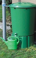 récupérateur d'eau de pluie avec cuve en plastique